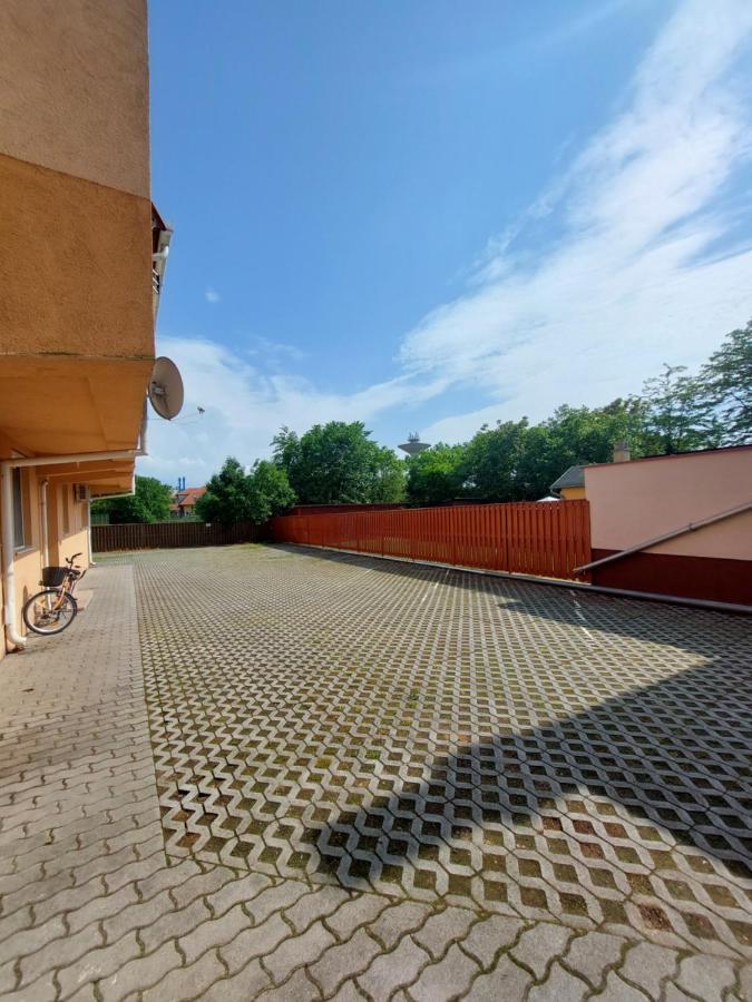 Sunshine Resort Apartment Hajdúszoboszló Εξωτερικό φωτογραφία