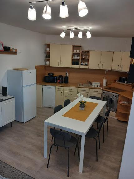 Sunshine Resort Apartment Hajdúszoboszló Εξωτερικό φωτογραφία